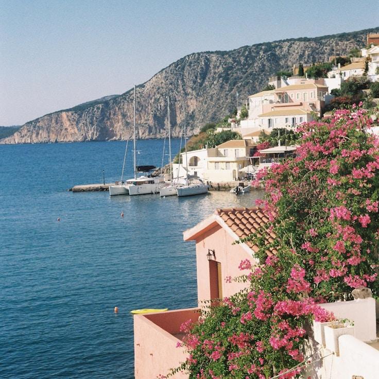 Family terraces and cafés for calm evenings in Lisbon